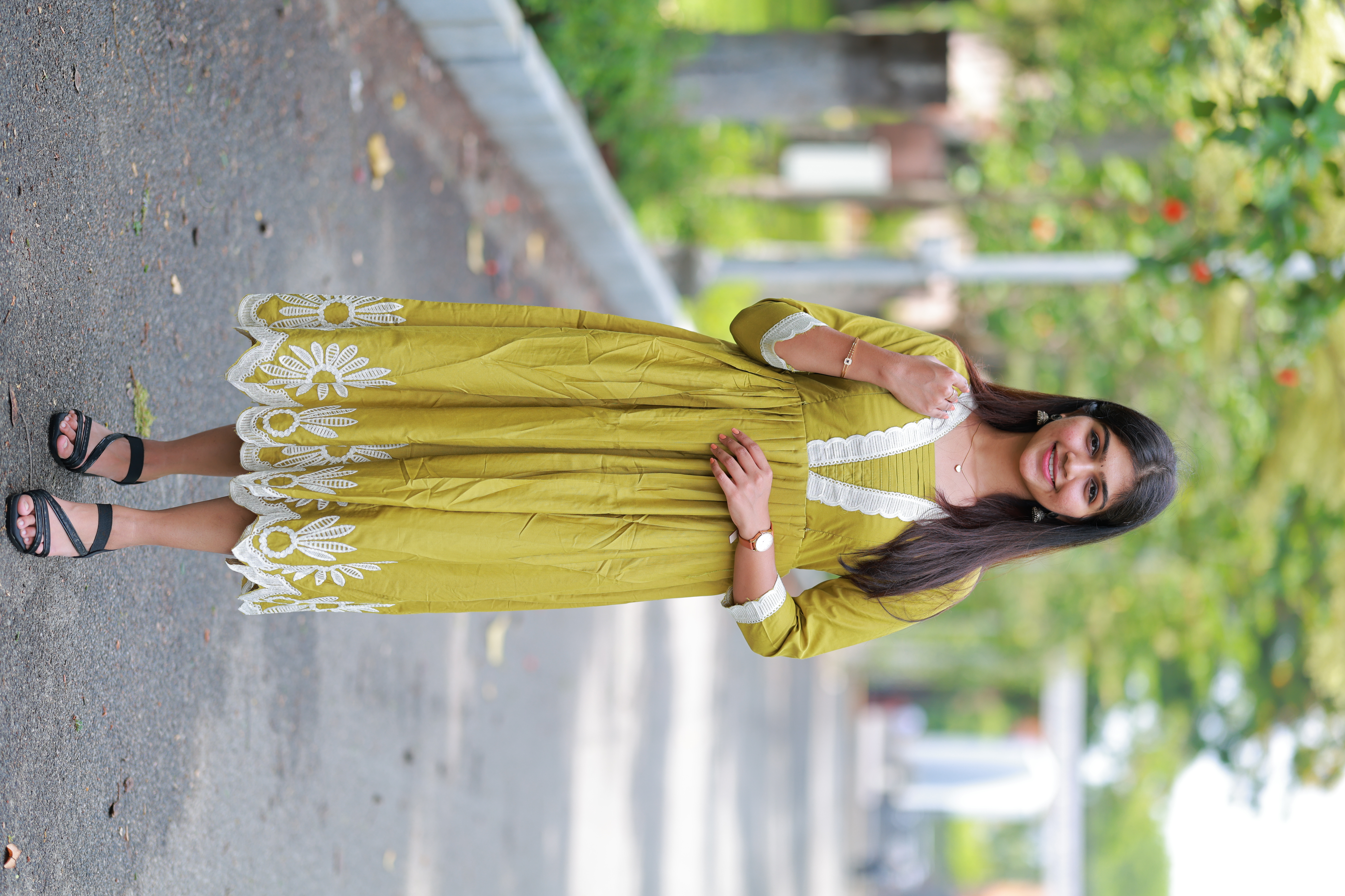 Reetha Feeding maxi’s with zips – Minya The Design Studio